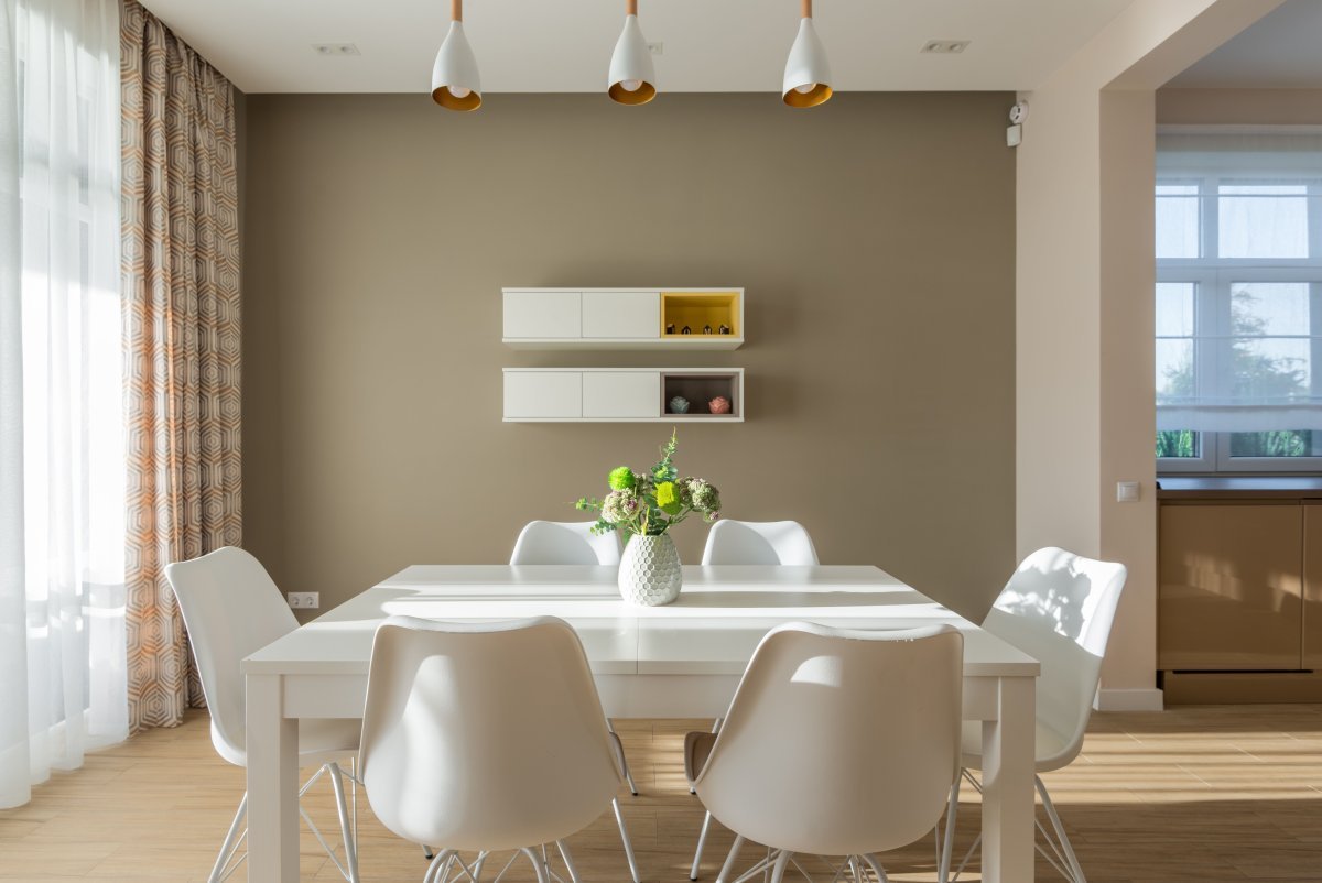 Sudu Dinning set